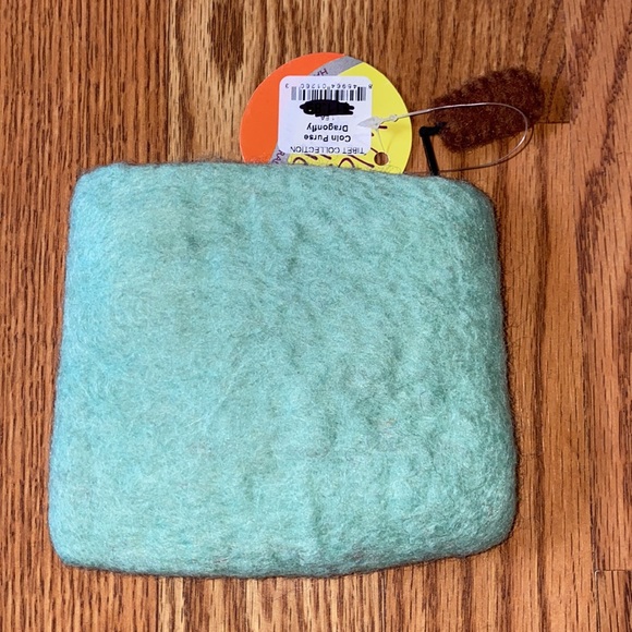 Dragonfly Coin Purse - Picture 2 of 3